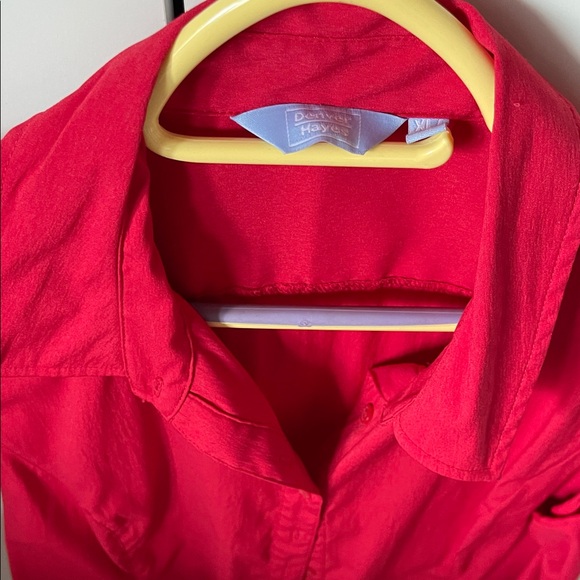 Denver Hayes Red Sleeveless Button Down Shirt - Picture 3 of 5